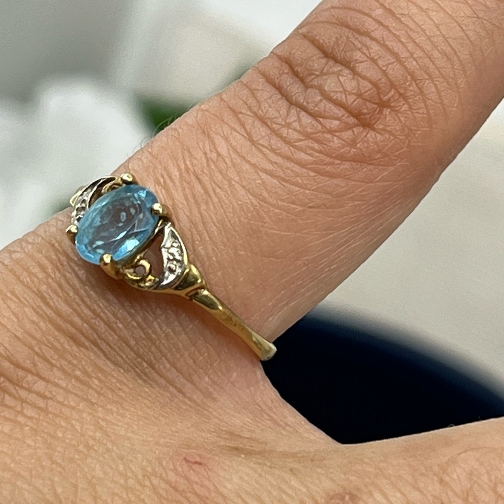 Vintage 10K Gold Blue Topaz & Diamond Ring – JCM Signed, Size 6.75 - Picture 3 of 17
